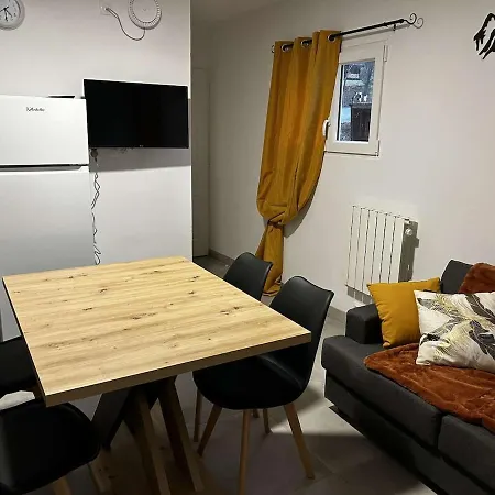 Appt 4 Personnes Confort Randonnee Velo Visite Nature 2 Апартаменты *