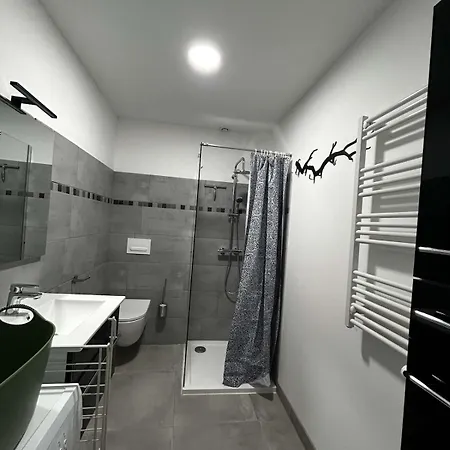 Апартаменты Appt 4 Personnes Confort Randonnee Velo Visite Nature 2 Laveissiere